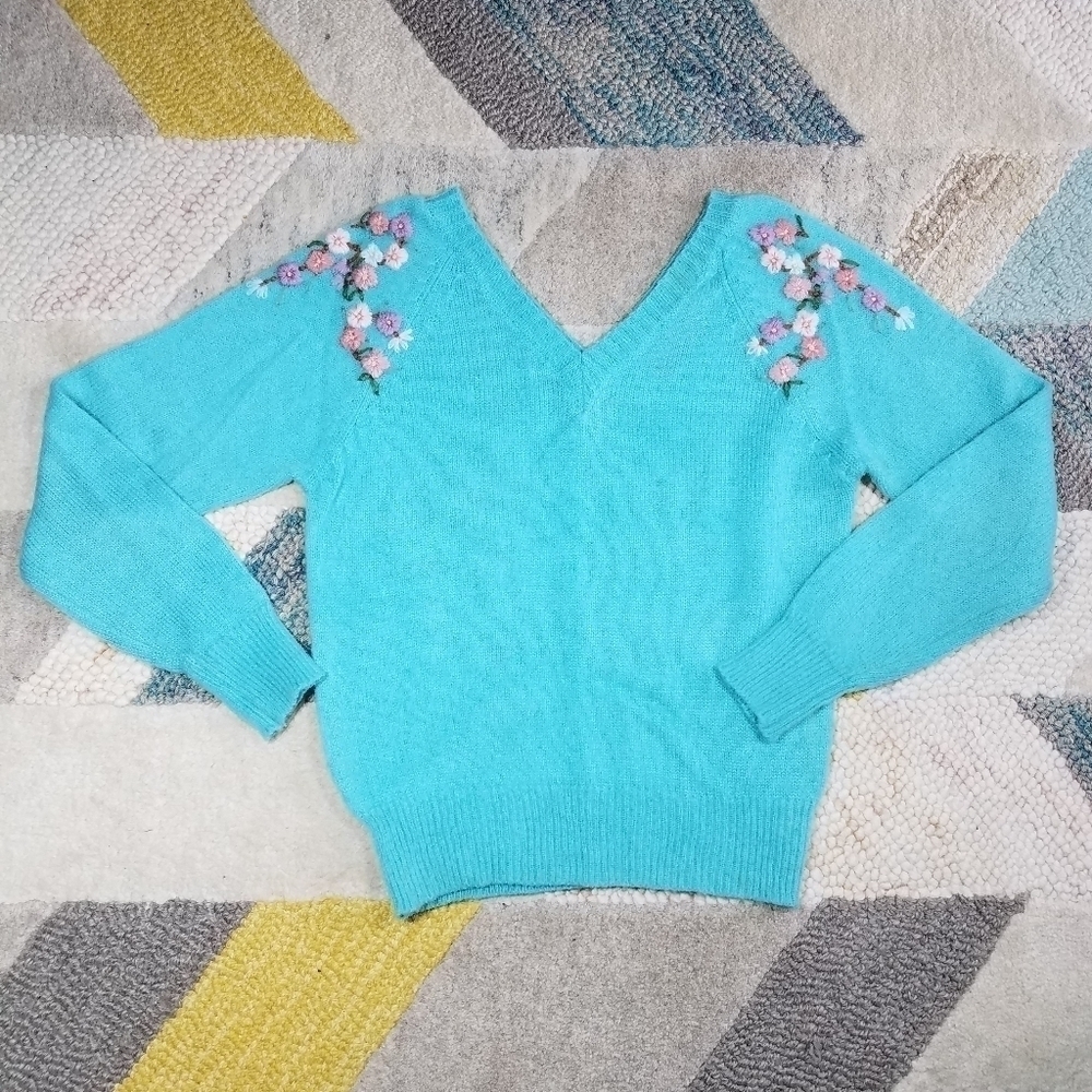 Vintage Spring Embroidered Floral Sweater